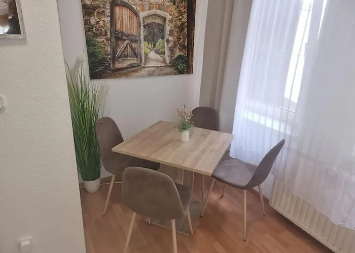 Monteurunterkunft Naehe Centro - 1ogl Lejlighed Oberhausen (North Rhine-Westphalia)